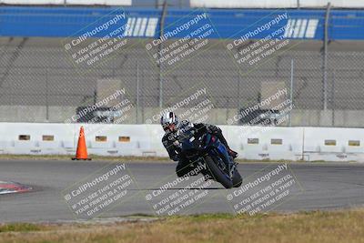 media/Nov-26-2022-Fastrack Riders (Sat) [[b001e85eef]]/Level 2/Session 3 Outside Turn 9/